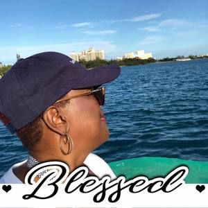 Meet your Posher, Vicki